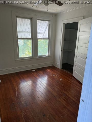 112 Park Drive, Charleston, WV 25302