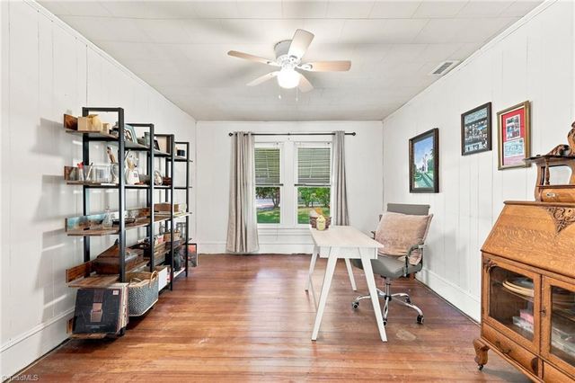 106 Crestwood Circle, High Point, NC 27260