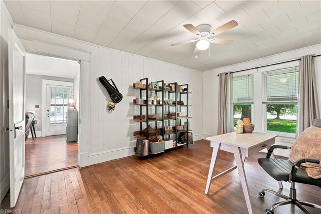 106 Crestwood Circle, High Point, NC 27260