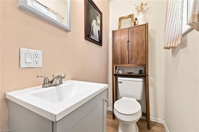 106 Crestwood Circle, High Point, NC 27260