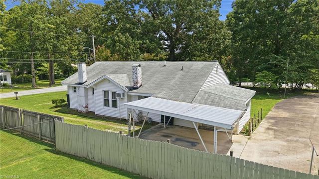 106 Crestwood Circle, High Point, NC 27260