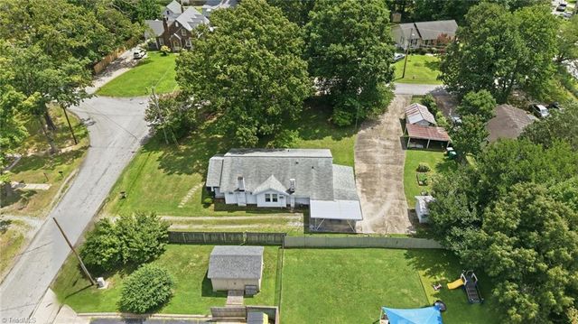106 Crestwood Circle, High Point, NC 27260