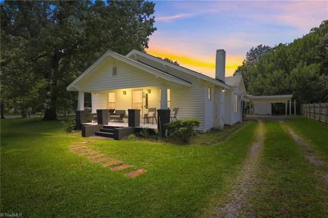106 Crestwood Circle, High Point, NC 27260