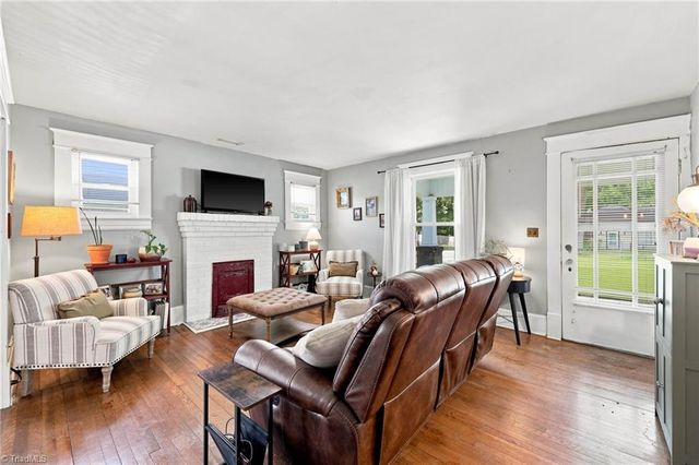 106 Crestwood Circle, High Point, NC 27260