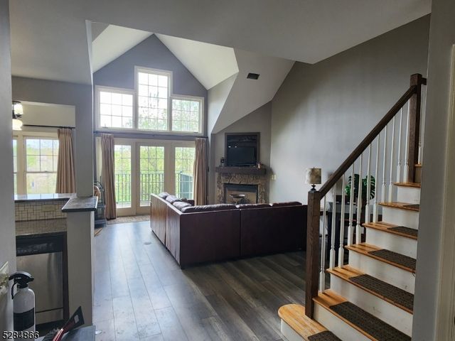 1 Pine Crescent 23, Vernon Twp., NJ 07462