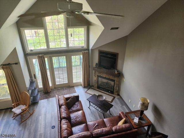 1 Pine Crescent 23, Vernon Twp., NJ 07462