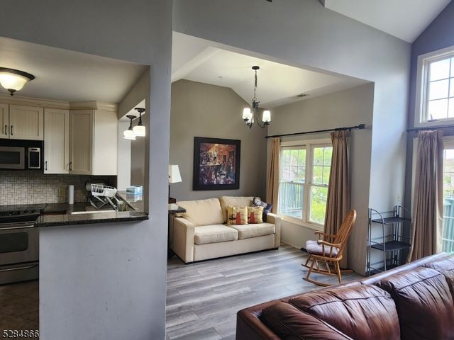 1 Pine Crescent 23, Vernon Twp., NJ 07462