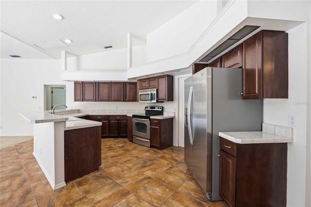 562 OAK BAY DRIVE, Osprey, FL 34229