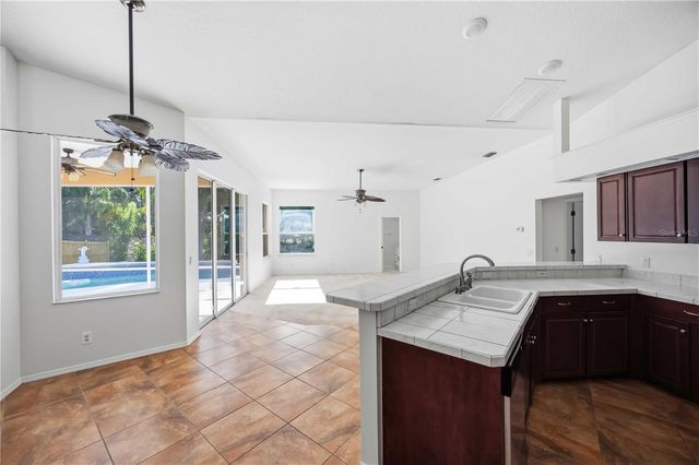 562 OAK BAY DRIVE, Osprey, FL 34229