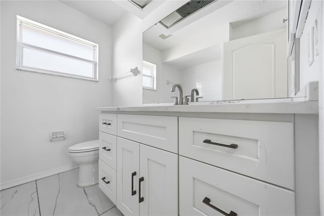 562 OAK BAY DRIVE, Osprey, FL 34229