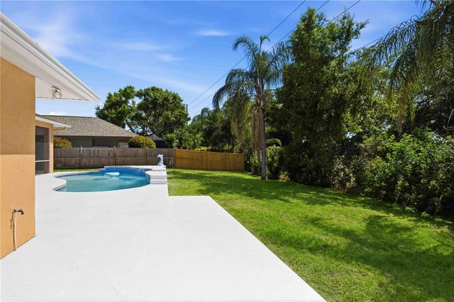 562 OAK BAY DRIVE, Osprey, FL 34229