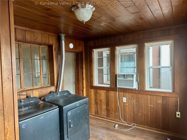 4833 MacCorkle Avenue Sw, South Charleston, WV 25309