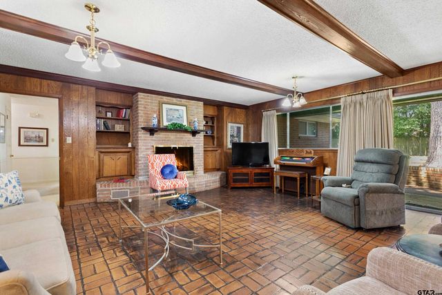 2811 Yorktown Dr., Tyler, TX 75701