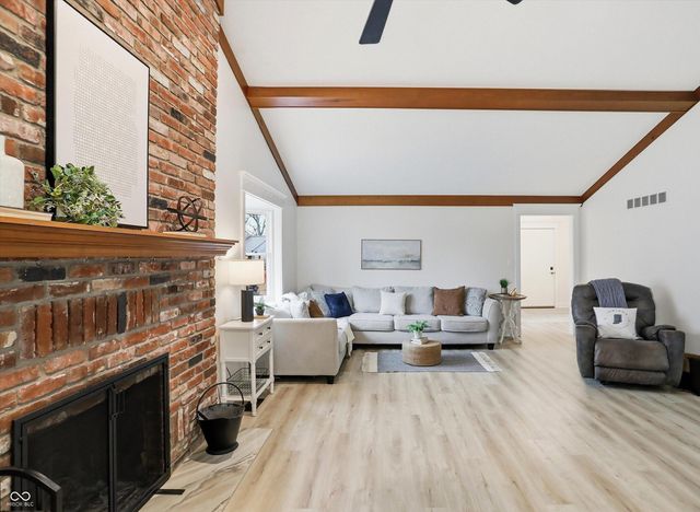 999 Shoreline Circle, Cicero, IN 46034