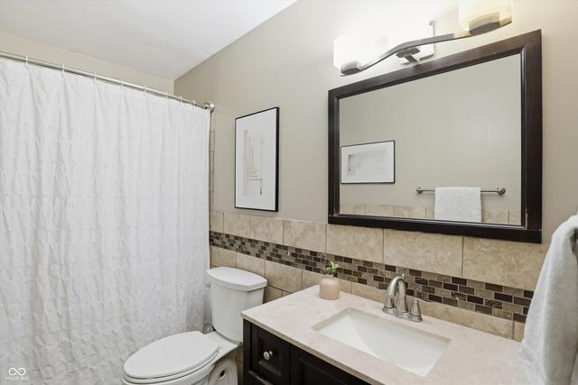 999 Shoreline Circle, Cicero, IN 46034