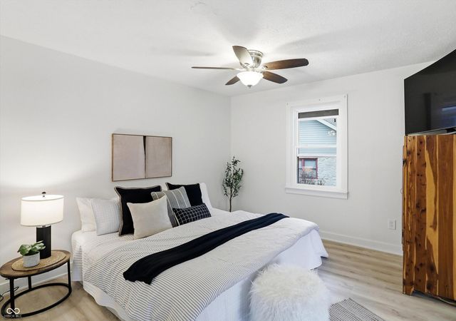 999 Shoreline Circle, Cicero, IN 46034