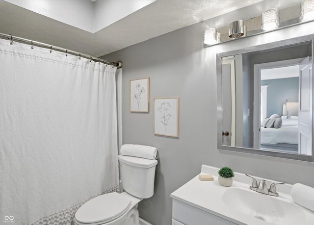 999 Shoreline Circle, Cicero, IN 46034