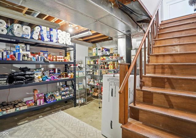 999 Shoreline Circle, Cicero, IN 46034