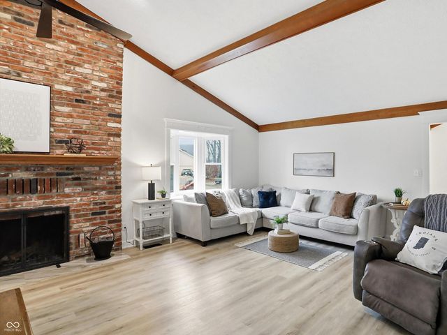 999 Shoreline Circle, Cicero, IN 46034