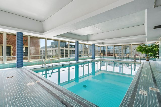 201 E Chestnut Street 21C, Chicago, IL 60611