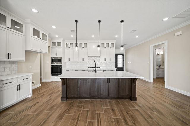 13011 Willow Drive, Needville, TX 77461