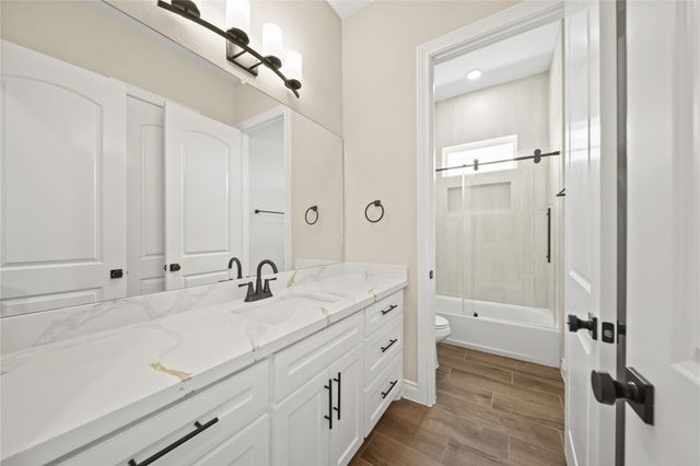 13011 Willow Drive, Needville, TX 77461