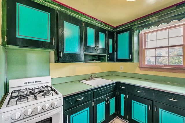 3138 12th Street, Rock Island, IL 61201