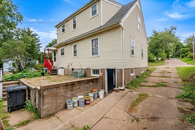 3138 12th Street, Rock Island, IL 61201