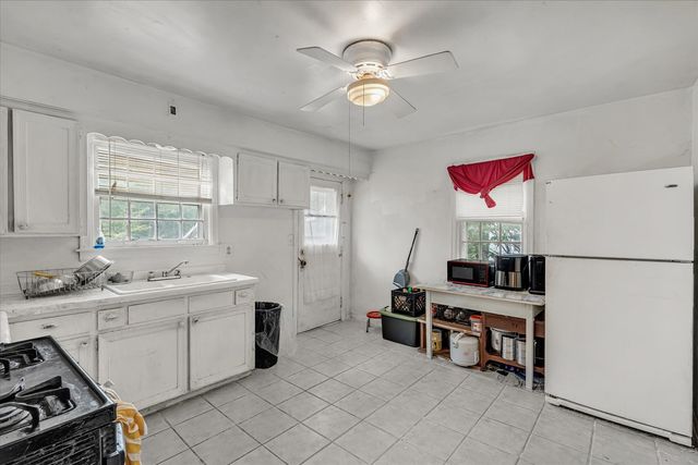 3138 12th Street, Rock Island, IL 61201