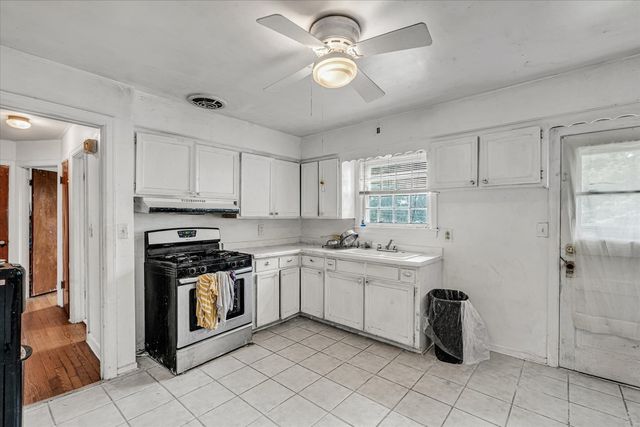 3138 12th Street, Rock Island, IL 61201