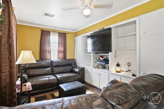 113 Chatham Villa Drive, Savannah, GA 31408