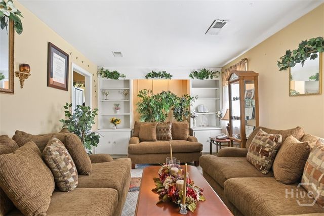 113 Chatham Villa Drive, Savannah, GA 31408