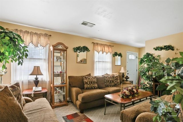 113 Chatham Villa Drive, Savannah, GA 31408