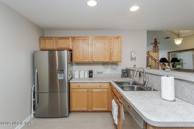 5755 Crossbrooke Lane, Waterville, OH 43566