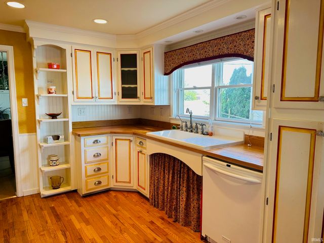 2215 E State Rd 14 Highway, Rochester, IN 46975