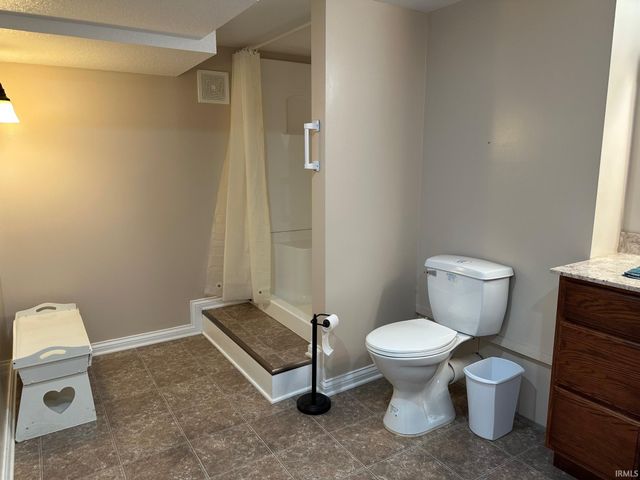 2215 E State Rd 14 Highway, Rochester, IN 46975