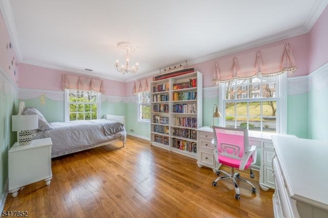 71 Dale Dr, Summit City, NJ 07901