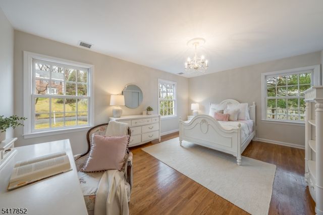 71 Dale Dr, Summit City, NJ 07901