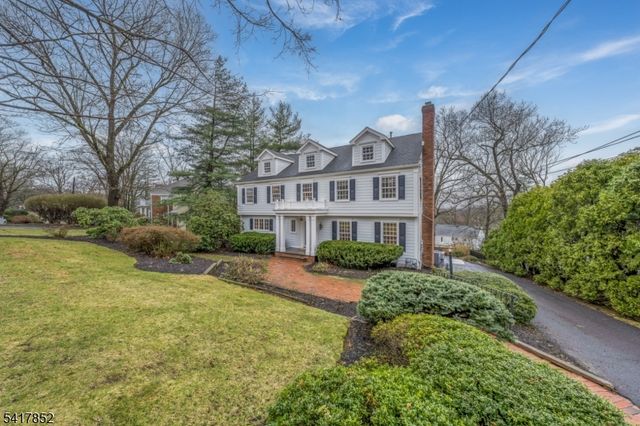 71 Dale Dr, Summit City, NJ 07901