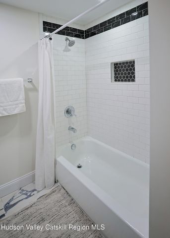 12 Eddy Street, Saugerties, NY 12477