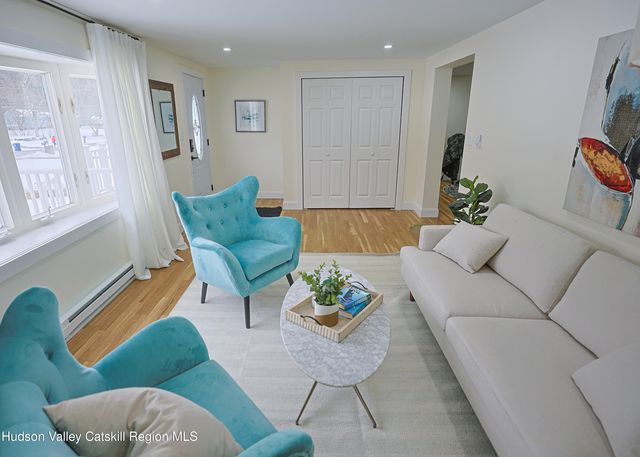 12 Eddy Street, Saugerties, NY 12477