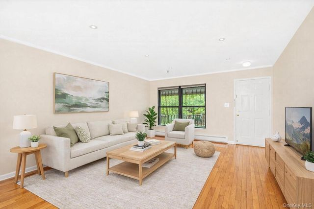 946 E 181st Street, Bronx, NY 10460