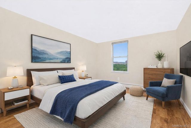 946 E 181st Street, Bronx, NY 10460