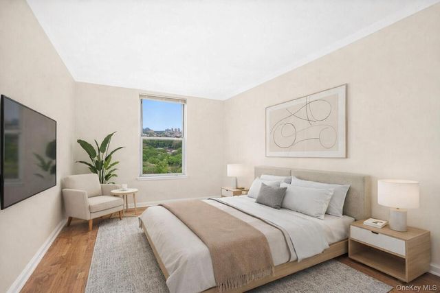 946 E 181st Street, Bronx, NY 10460