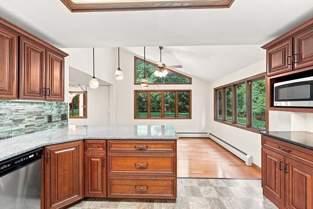 291 Pochassic Road, Westfield, MA 01085