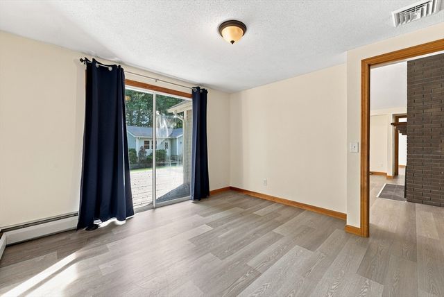 291 Pochassic Road, Westfield, MA 01085