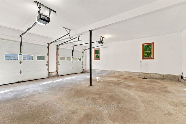291 Pochassic Road, Westfield, MA 01085