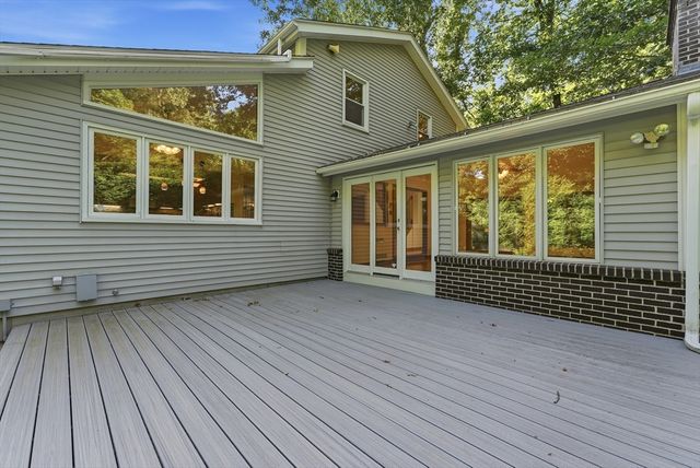 291 Pochassic Road, Westfield, MA 01085