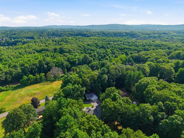 291 Pochassic Road, Westfield, MA 01085