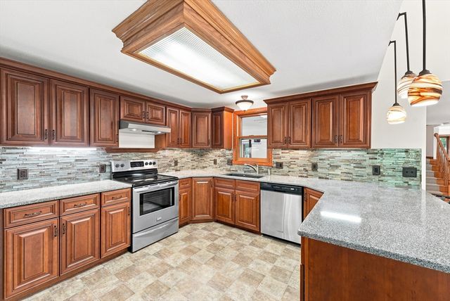 291 Pochassic Road, Westfield, MA 01085